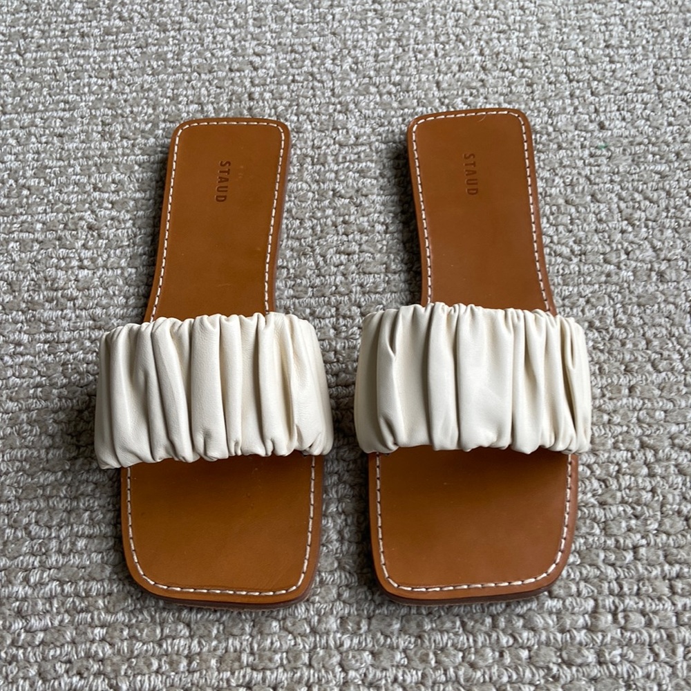 STAUD Nina leather flat sandals cream ivory